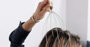 5 فوائد لاستخدام أدوات تدليك الشعر.. تحفز وتعزز النمو